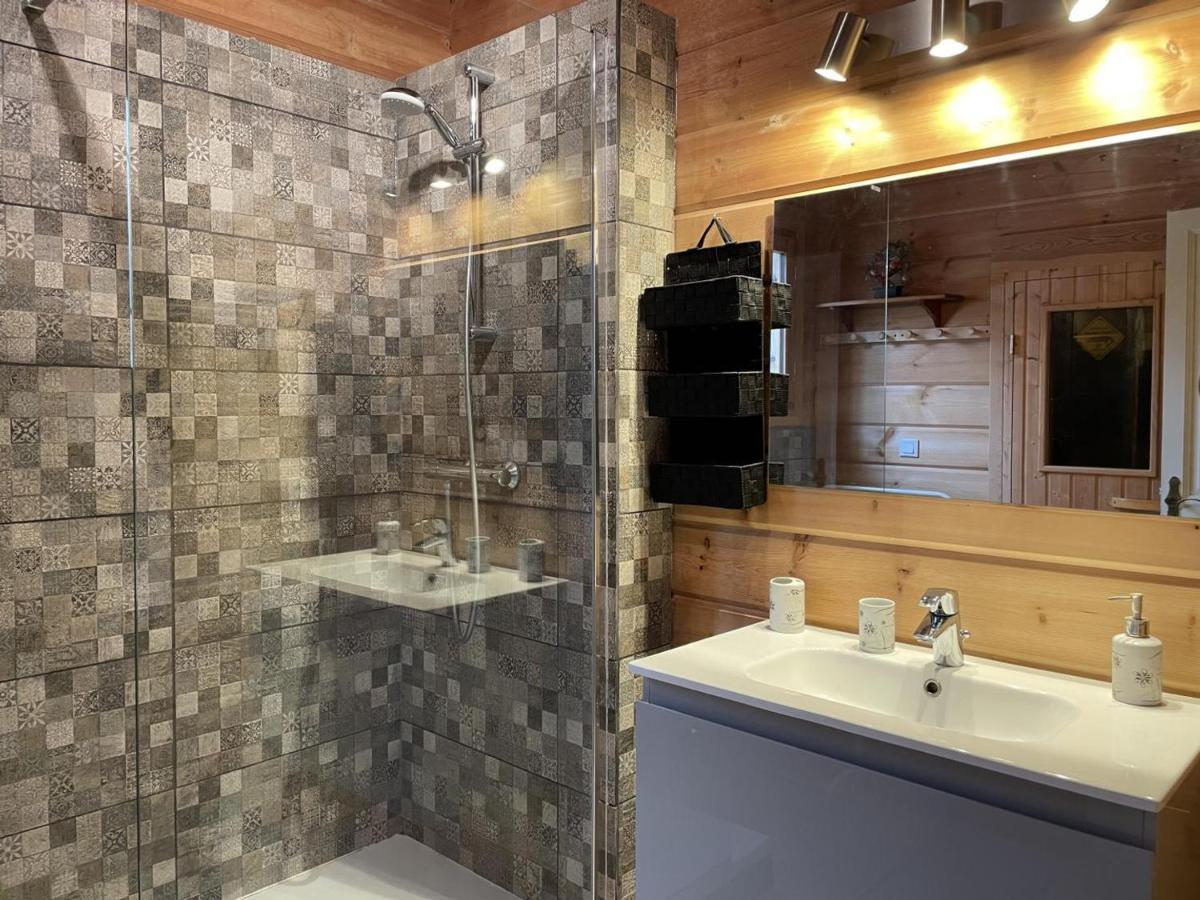 Chalet De Charme Avec Sauna Et Piscine Couverte, Proche De Vichy, Tout Confort, Animaux Acceptes - Fr-1-489-370 Villa Saint-Rémy-en-Rollat Kültér fotó